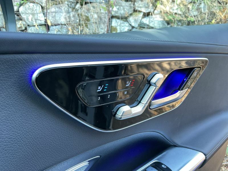 Mercedes-Benz C Class C 300 Amg Line Prem Mhe Black #37