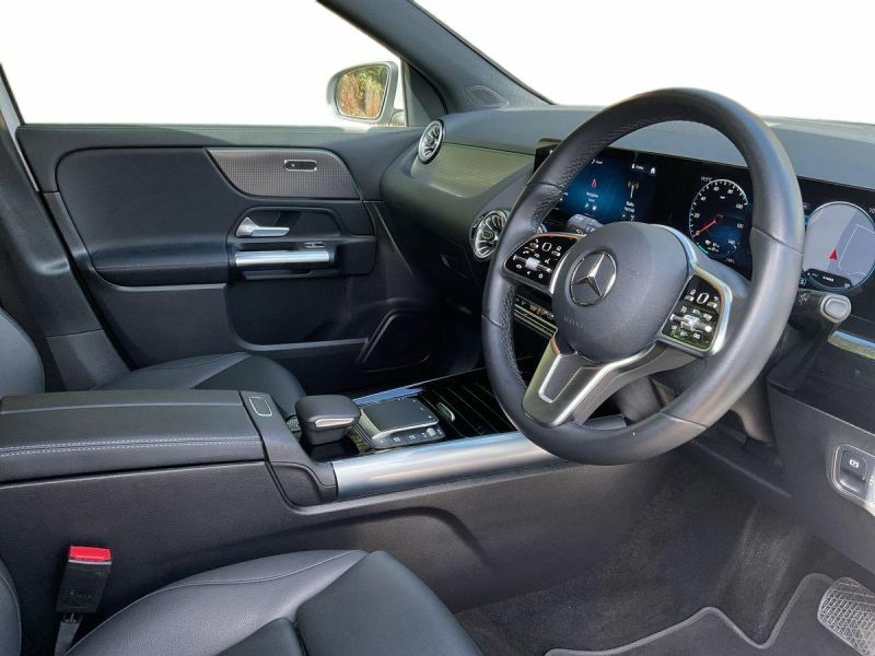 Mercedes-Benz EQA Suv White #5