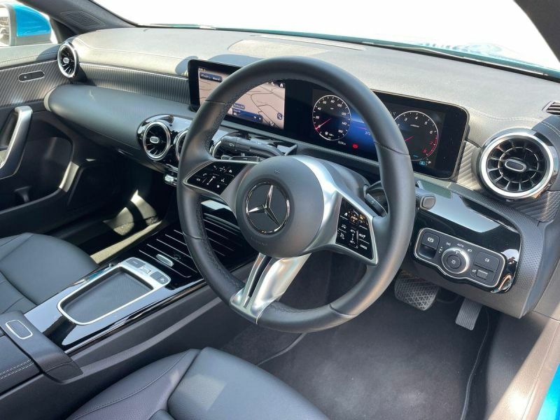 Mercedes-Benz CLA Class Saloon Blue #5