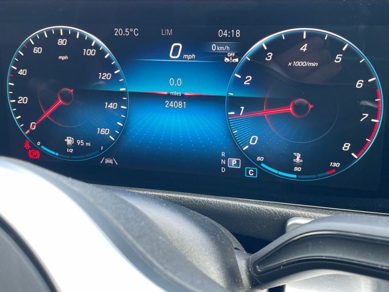 Mercedes-Benz GLB Class Suv White #6