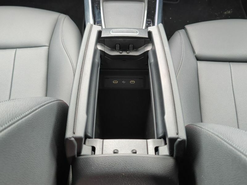 Mercedes-Benz EQA Eqa 250 140Kw Amg Line Executive 70.5Kwh Black #32