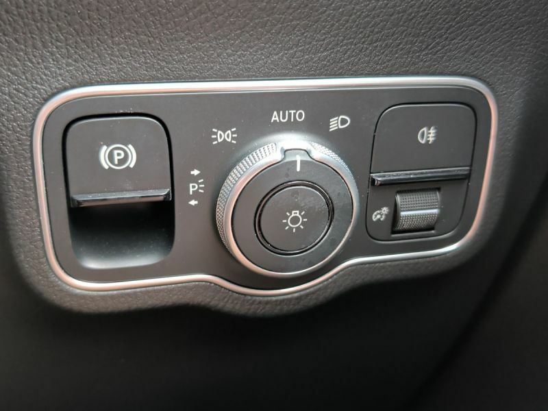 Mercedes-Benz EQA Eqa 250 140Kw Amg Line Executive 70.5Kwh Black #51