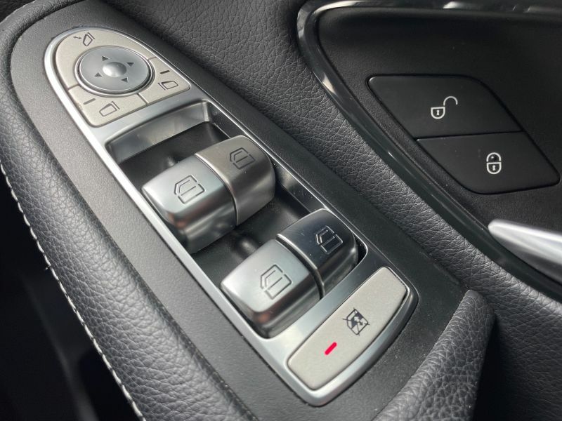 Mercedes-Benz GLC Class 220D Amg Night Edition Premium Plus Suv Dies Blue #25