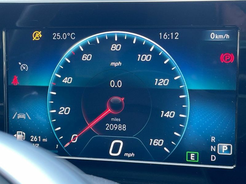 Mercedes-Benz GLA Class Suv White #6