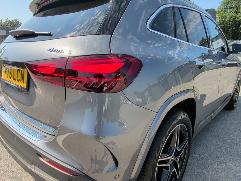 Mercedes-Benz GLA Class 220D 4Matic Amg Line Premium Plus 2025 Grey #25