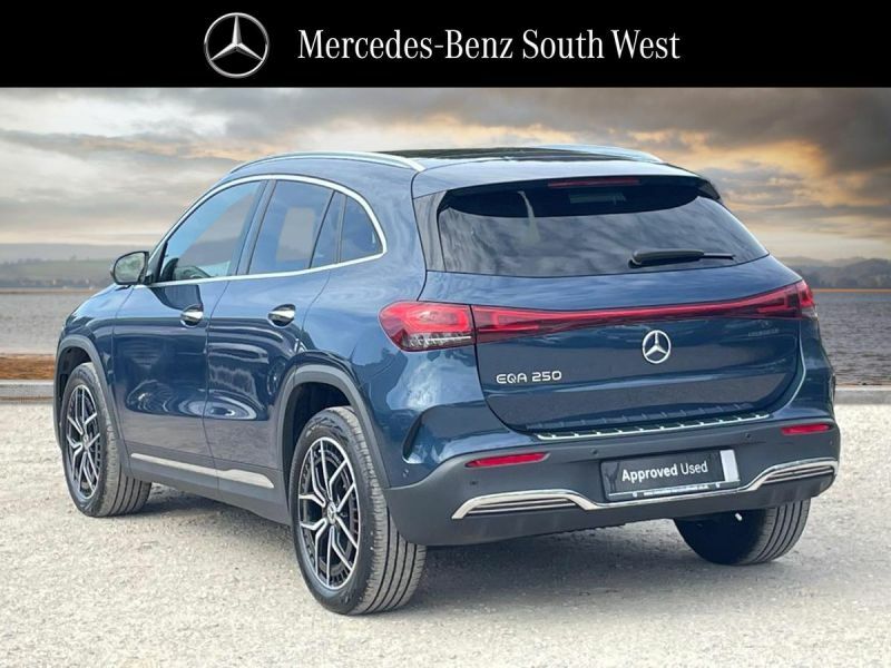 Mercedes-Benz EQA Eqa 250 Amg Line Premium Blue #2