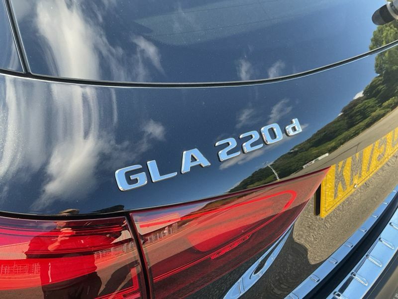 Mercedes-Benz GLA Class 1.3 Gla200h Mhev Amg Line Executive Suv Petr Black #23