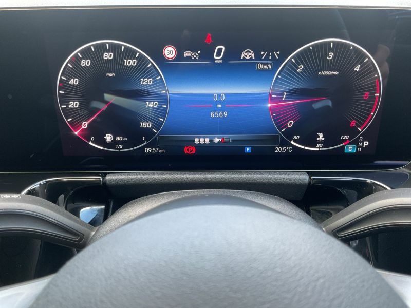 Mercedes-Benz GLA Class Hatchback Black #6