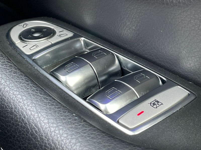 Mercedes-Benz E Class 2.0 E300 Amg Line Coupe G-tronic Euro Grey #22