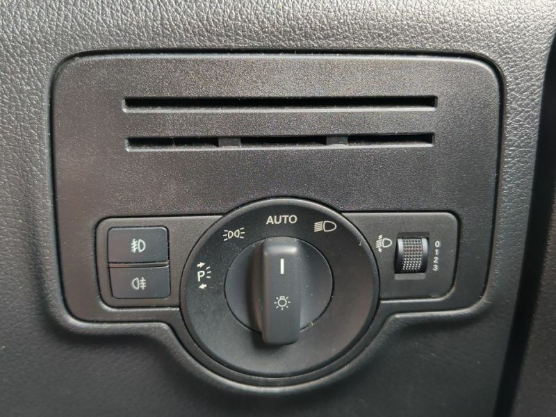 Mercedes-Benz Vito 2.1L Pro Black #40
