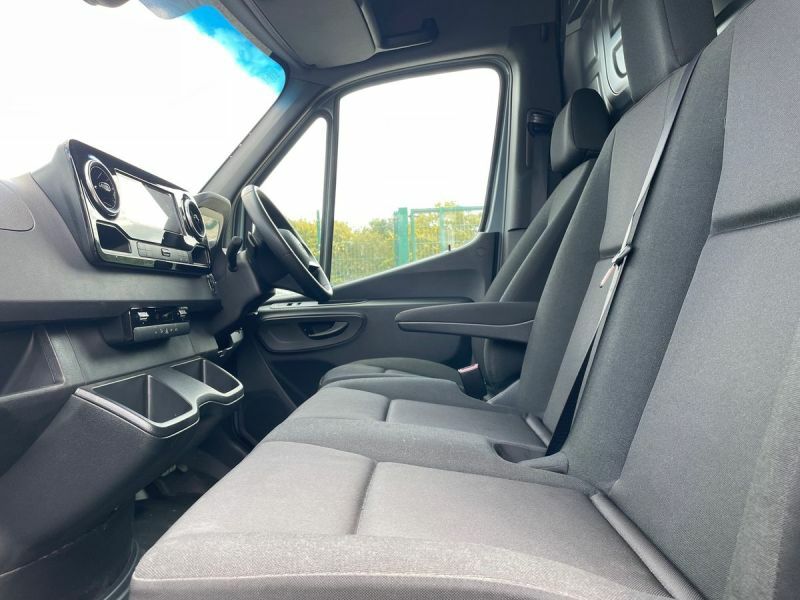 Mercedes-Benz Sprinter 2.0 315 Cdi Pro Rwd L2 H2 Euro 6 Ss White #24