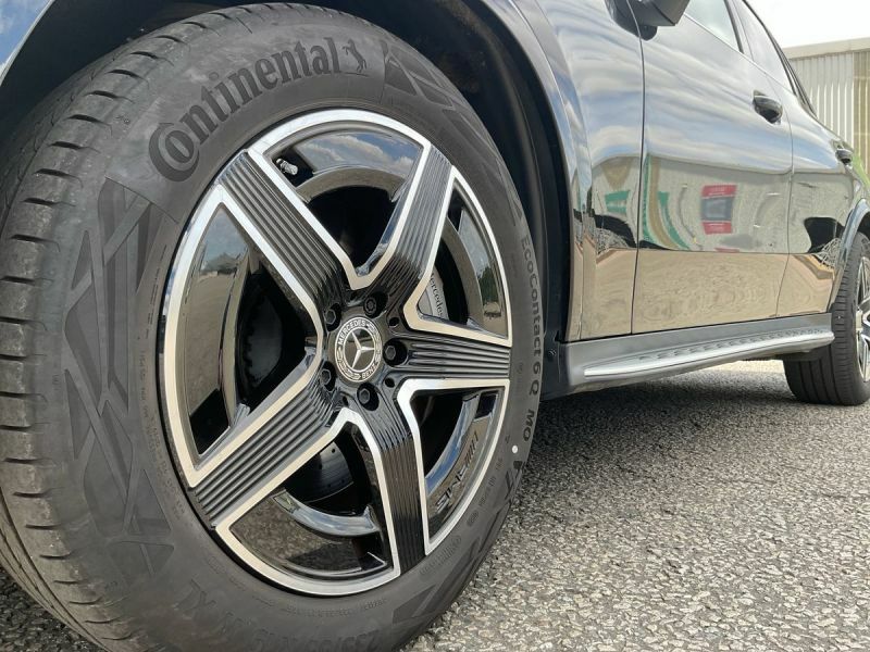 Mercedes-Benz GLC Class 300 4Matic Amg Line Premium Plus 9G-tronic Black #23