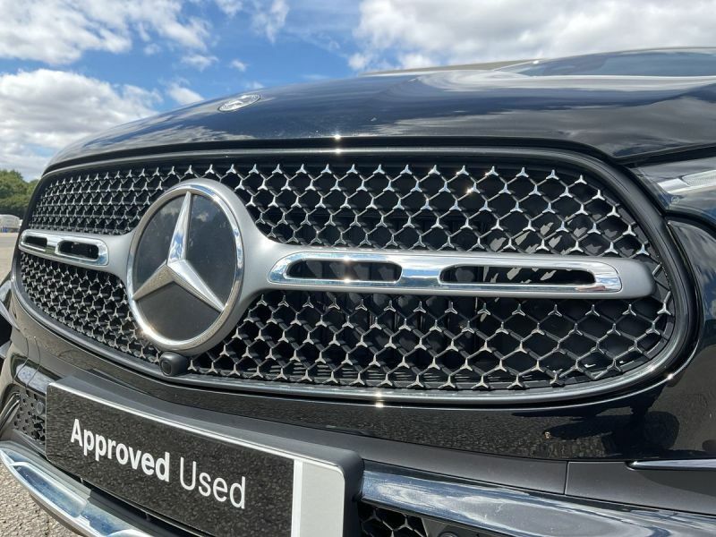 Mercedes-Benz GLC Class 300 4Matic Amg Line Premium Plus 9G-tronic Black #24