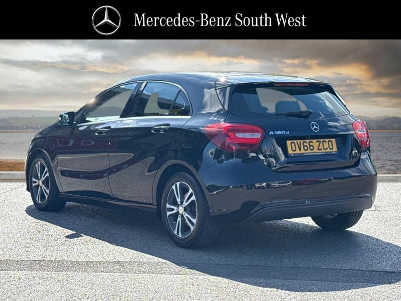 Mercedes-Benz A Class 1.6 A180 Sport Hatchback 7G-dct Euro 6 Blue #2