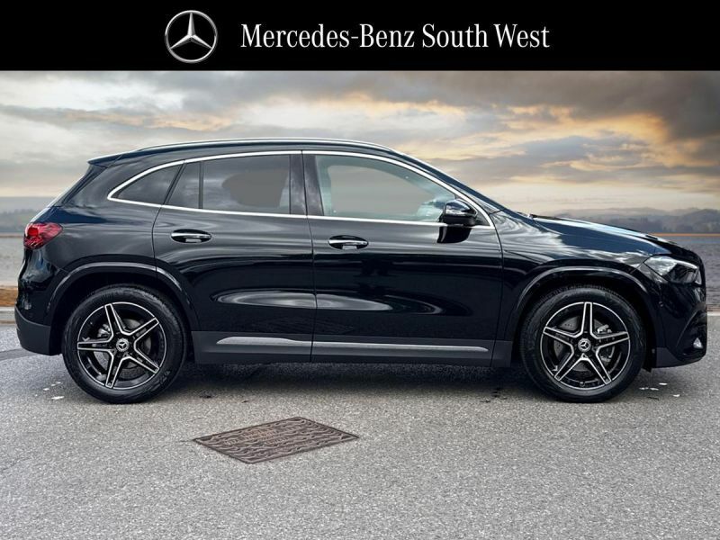 Mercedes-Benz GLA Class Suv Black #3