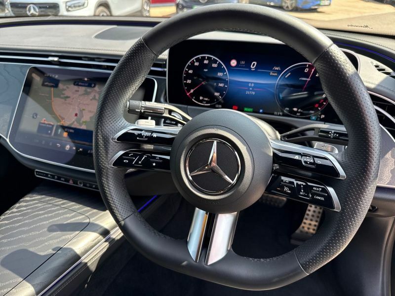 Mercedes-Benz E Class Saloon Black #6