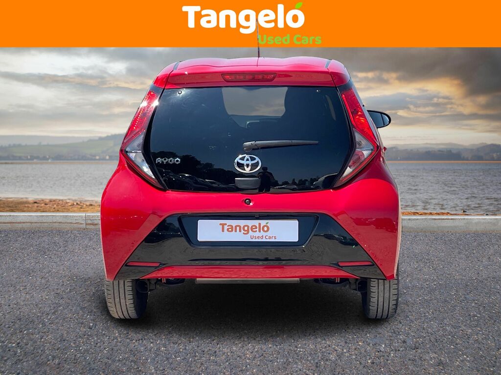 Toyota Aygo 1.0 Vvt-i X-play 5-Dr White #12