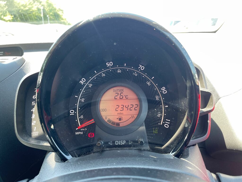Toyota Aygo 1.0 Vvt-i X-play 5-Dr White #6