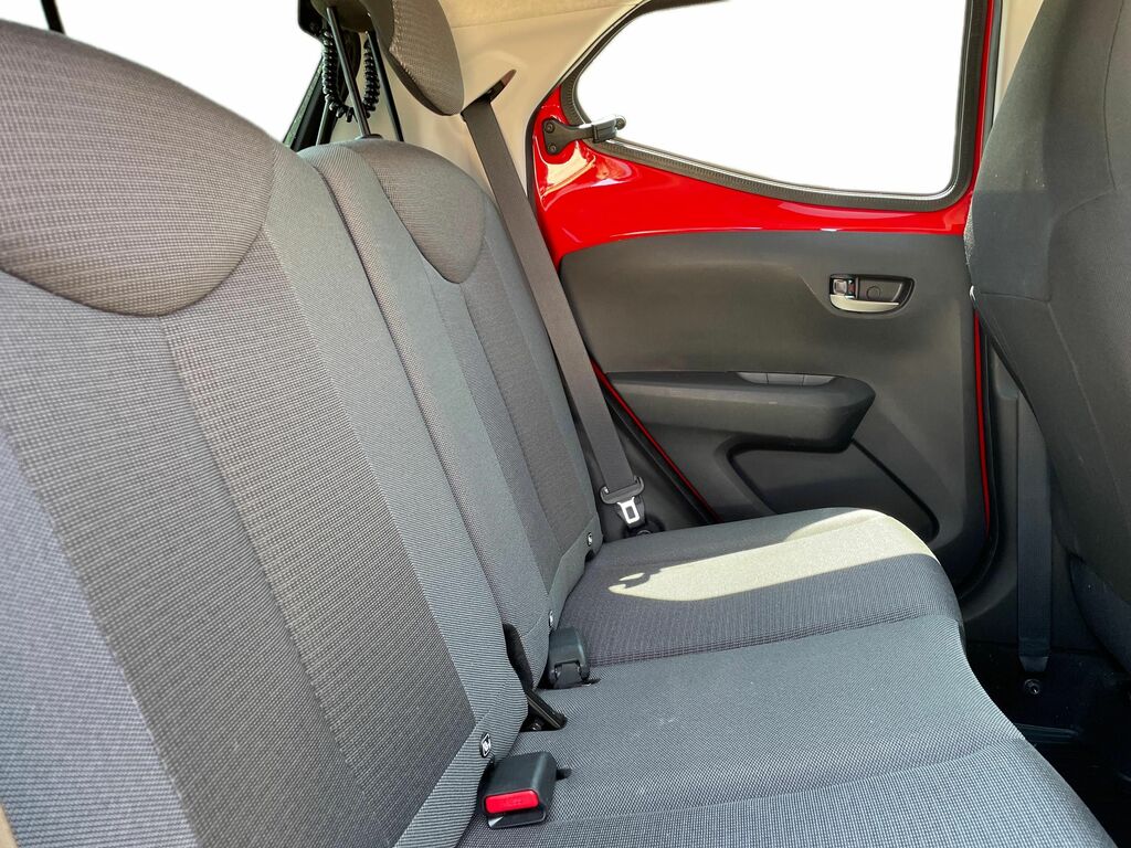 Toyota Aygo 1.0 Vvt-i X-play 5-Dr White #10