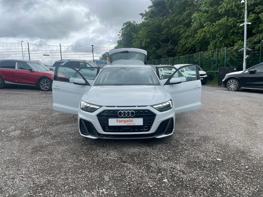 Audi A1 Sportback 35 1.5 Tfsi 150 Citycarver S Tronic Red #33