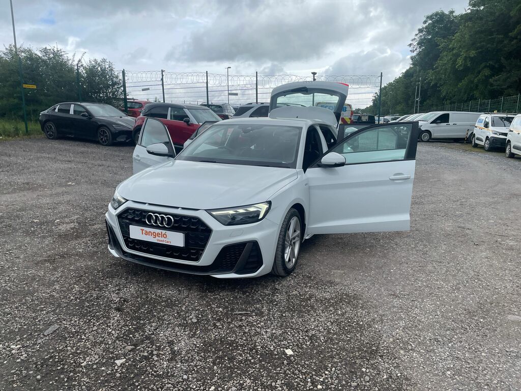 Audi A1 Sportback 35 1.5 Tfsi 150 Citycarver S Tronic Red #34