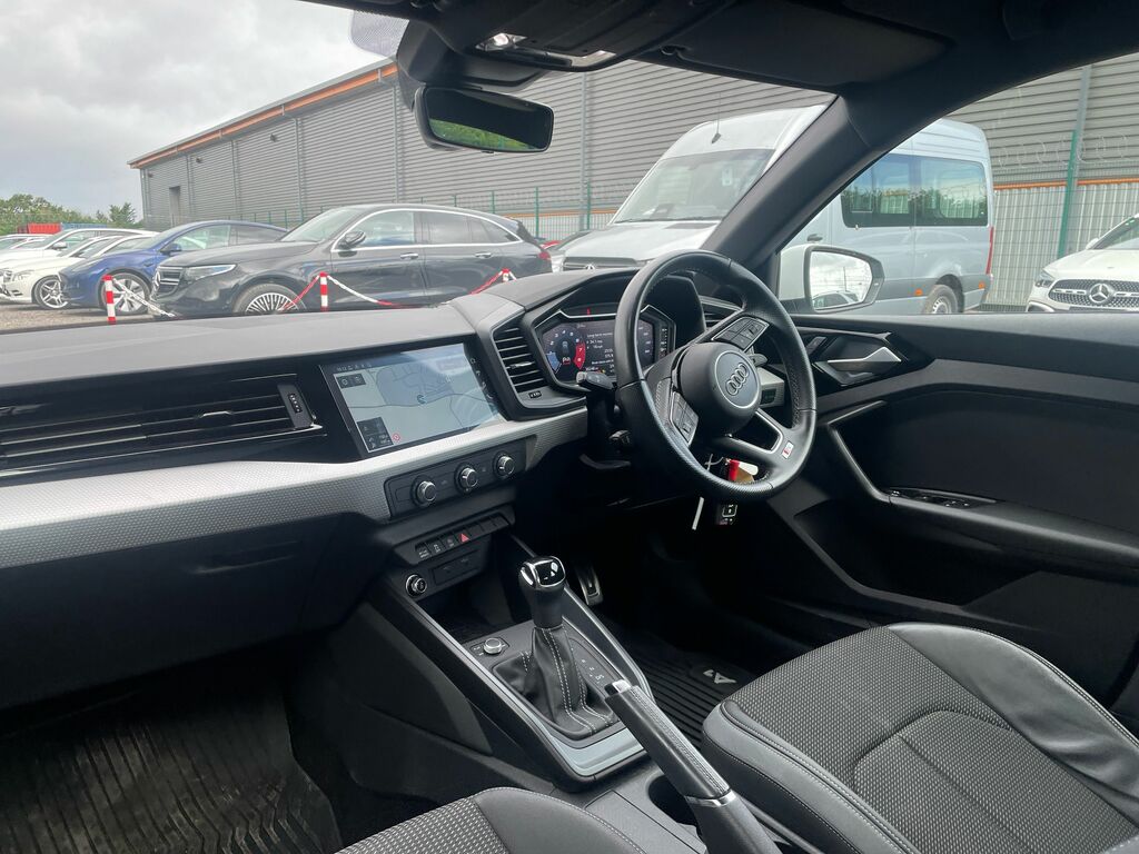Audi A1 Sportback 35 1.5 Tfsi 150 Citycarver S Tronic Red #30