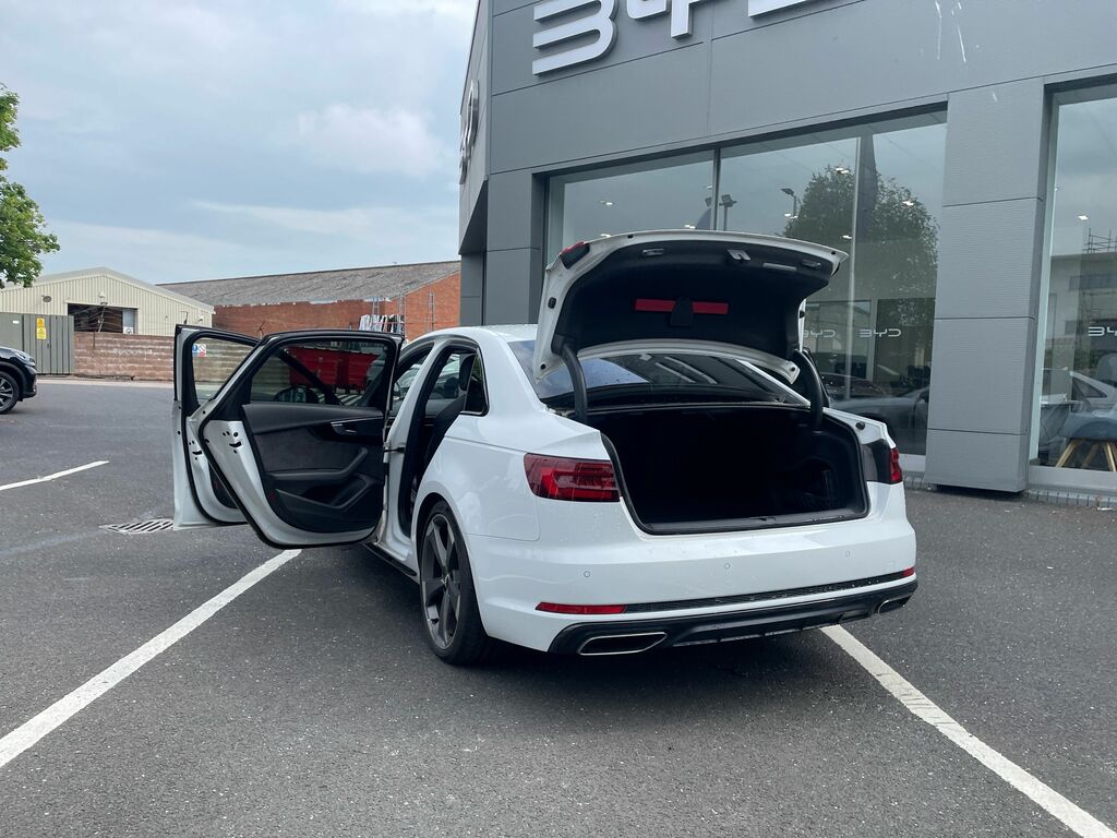 Audi A4 2.0 Tfsi 35 Sport Estate S Tronic Black #39
