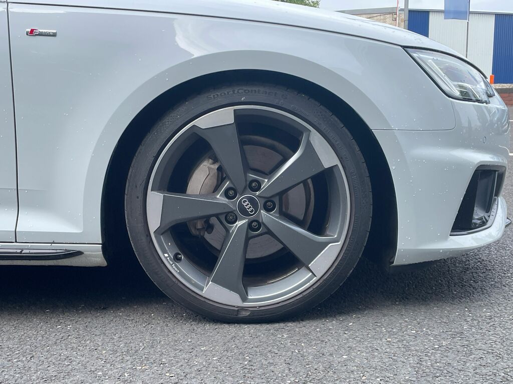 Audi A4 2.0 Tdi 40 Black Edition S Tronic Euro 6 S S White #4