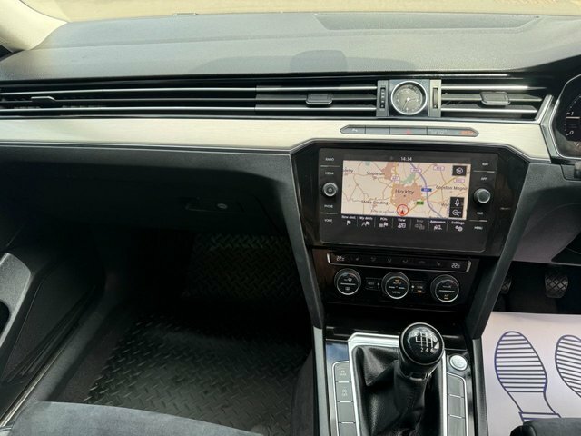 Volkswagen Passat 2.0 Tdi Gt Panoramic Roof Blue #8