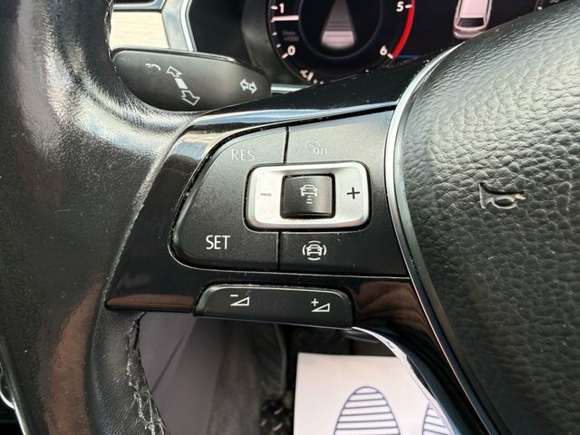 Volkswagen Passat 2.0 Tdi Gt Panoramic Roof Blue #16