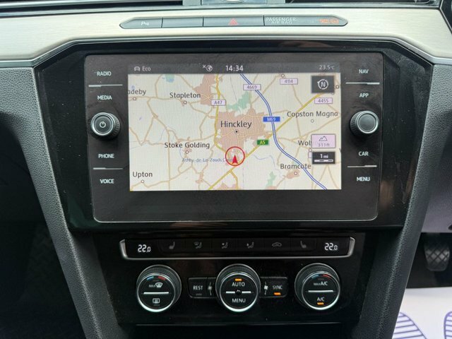 Volkswagen Passat 2.0 Tdi Gt Panoramic Roof Blue #9