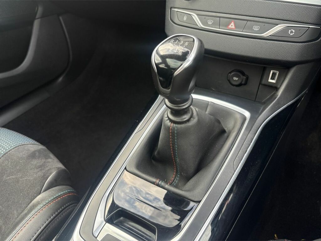 Peugeot 308 2020 Peugeot 308 1.2 Puretech Ss Allure 130 Bhp White #24
