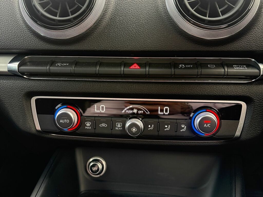 Audi A3 1.5 Tfsi 35 Sport Sportback Black #22
