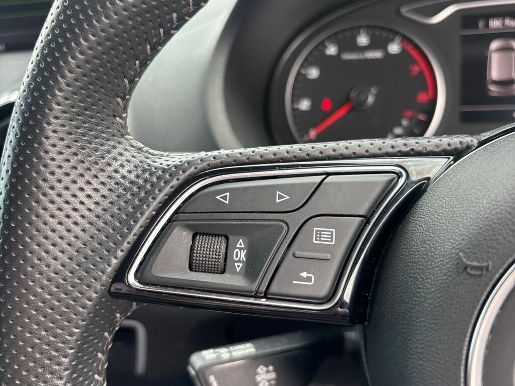 Audi A3 1.5 Tfsi 35 Sport Sportback Black #16