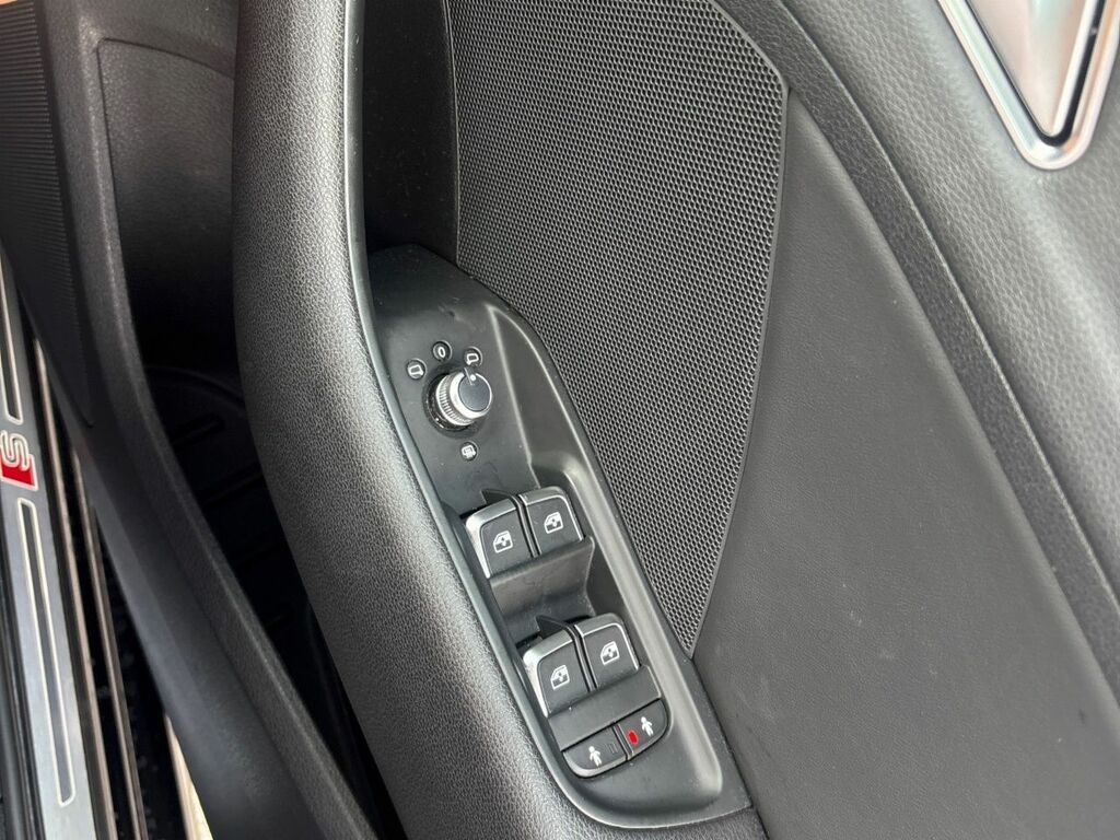 Audi A3 1.5 Tfsi 35 Sport Sportback Black #27