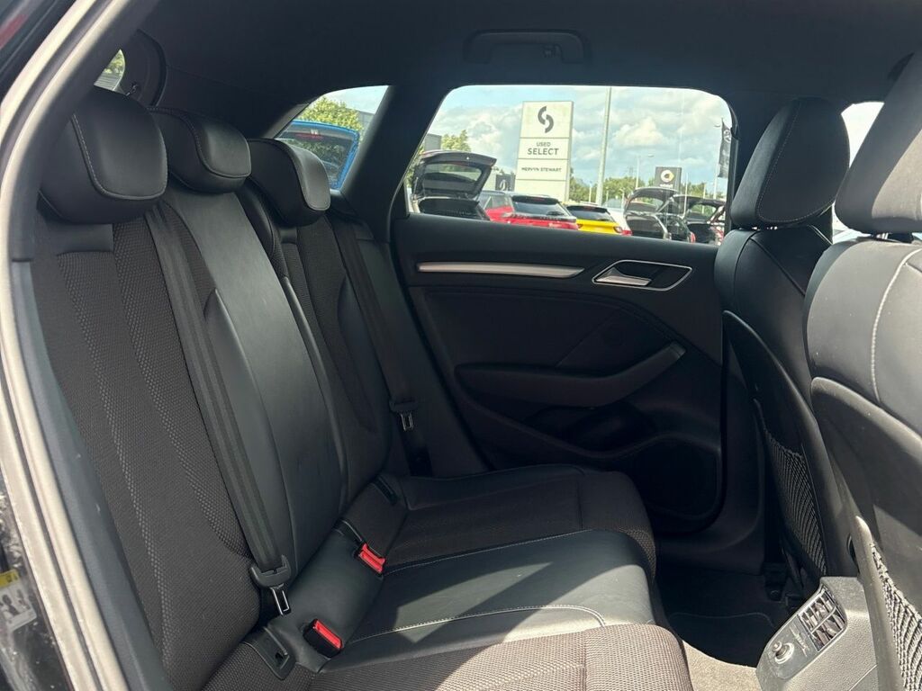 Audi A3 1.5 Tfsi 35 Sport Sportback Black #15