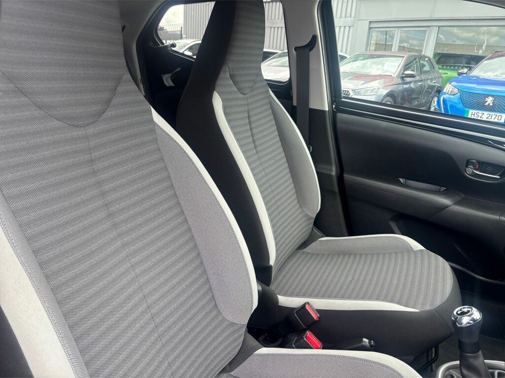 Toyota Aygo X 1.0 Vvt-i X-play X-shift Euro 6  #28