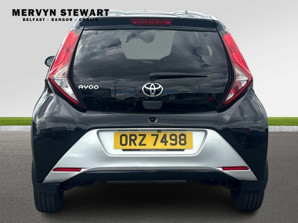 Toyota Aygo X X-plore Vvt-i Black #6