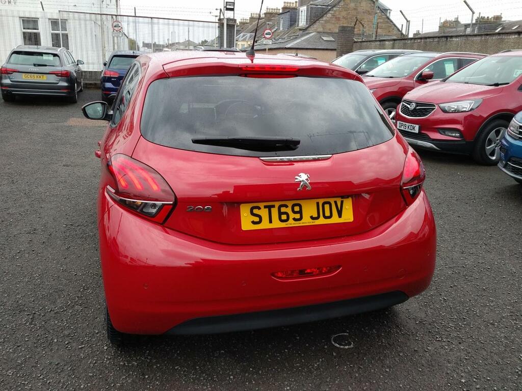 Peugeot 208 1.2 Puretech Tech Edition Red #5
