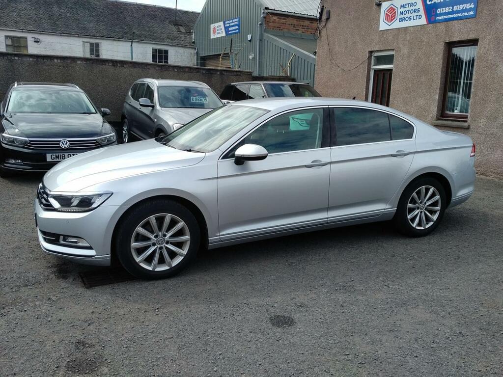 Volkswagen Passat 1.6 Tdi Se Business Silver #2