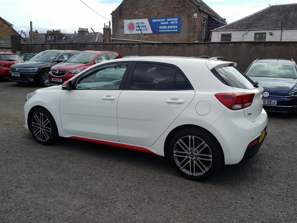Kia RIO 1.3 Pulse White #4