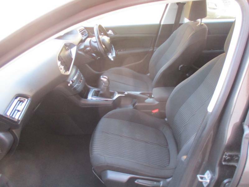 Peugeot 308 1.6 Bluehdi 120 Allure Eat6 Grey #21