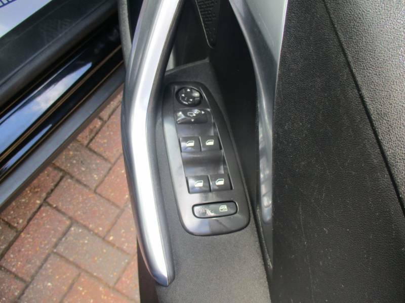 Peugeot 2008 1.2 Puretech 130 Allure Cwvehiclemarketing Grey #20