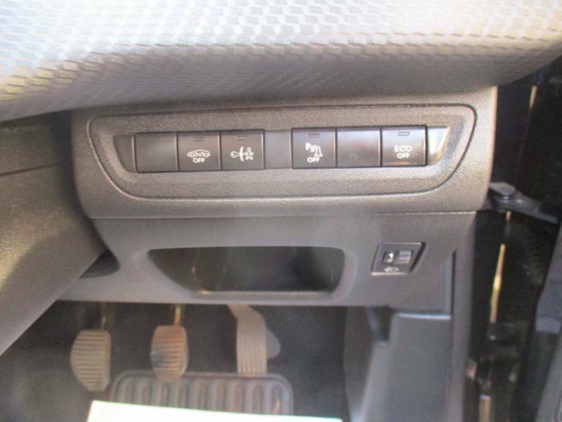 Peugeot 2008 1.2 Puretech 130 Allure Cwvehiclemarketing Grey #21