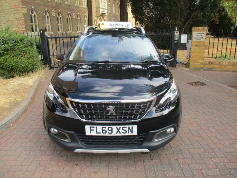 Peugeot 2008 1.2 Puretech 110 Allure Premium Satnav Panoram Black #3