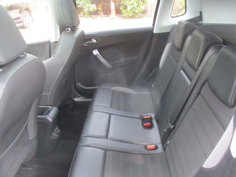 Peugeot 2008 1.2 Puretech 130 Allure Cwvehiclemarketing Grey #36