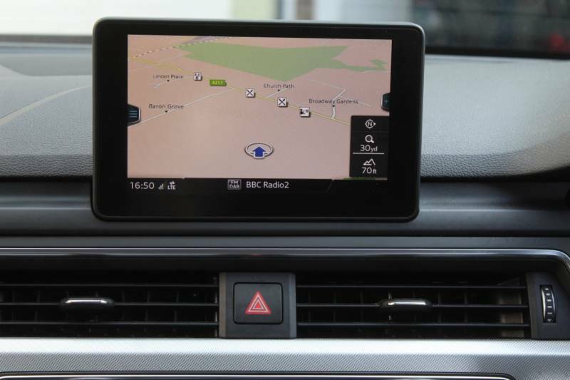 Audi A4 1.4T Fsi Sport Black #2