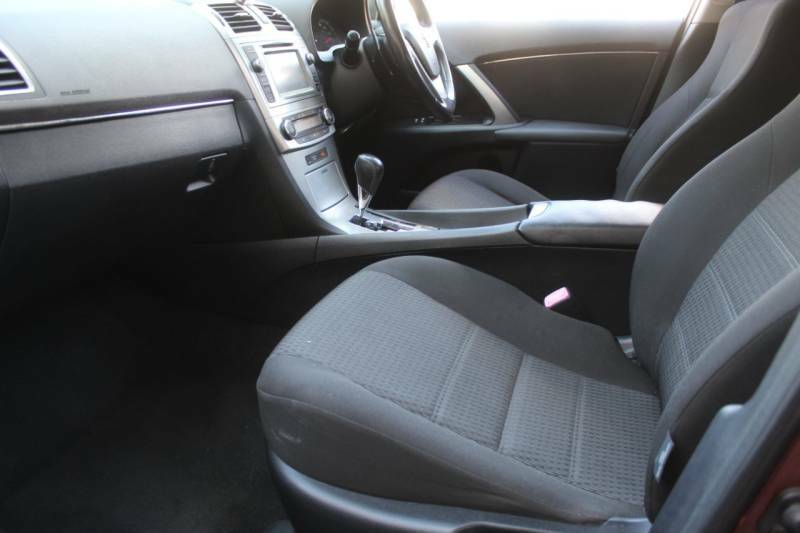 Toyota Avensis 2.2 D-4d Excel Black #21