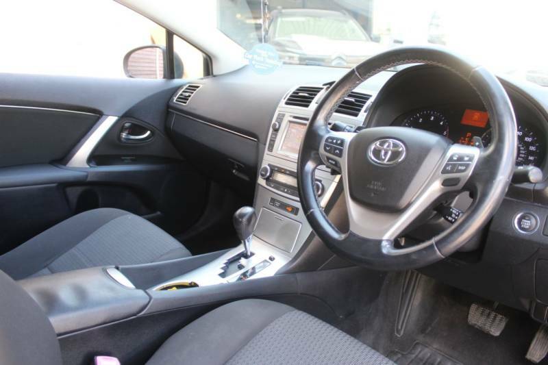 Toyota Avensis 2.2 D-4d Excel Black #14