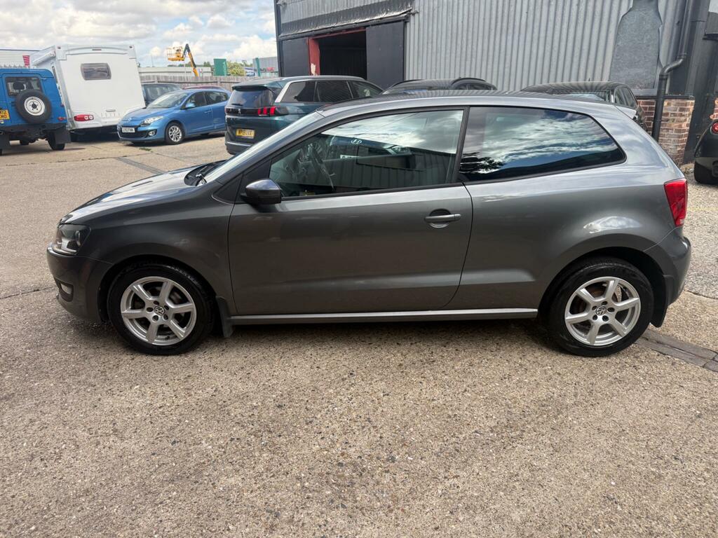 Volkswagen Polo 1.2 Bluemotion Tdi 74 Bhp Blue #8